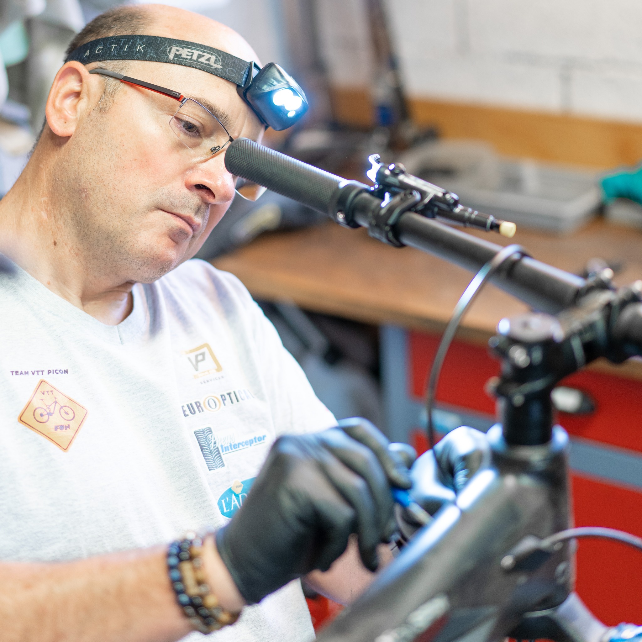 magasin velo beauvoisin-reparation velo gard-achat velo generac-marque de velo vauvert-entretien de velos saint gilles